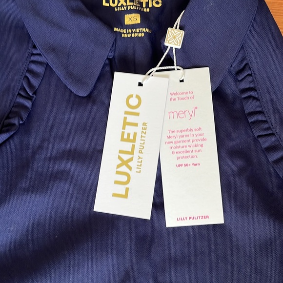Lilly Pulitzer. NWT. Athletic sleeveless polo. Navy, size xl - Picture 6 of 6